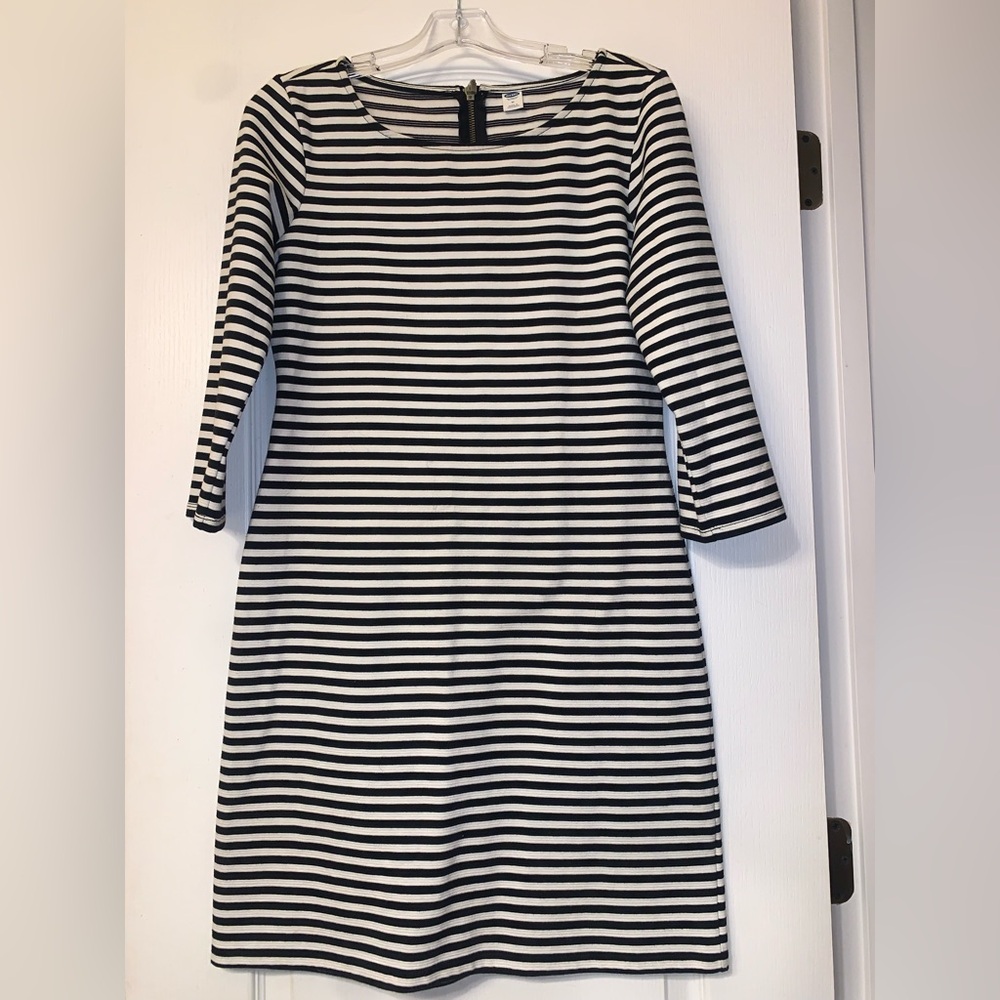 Old Navy Black and White Striped Long Sleeve Dress